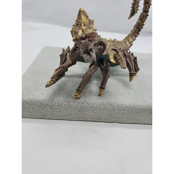 2015 Safari Ltd Desert Dragon PVC Golden Scorpion 7" Figure Toy - Picture 6 of 16